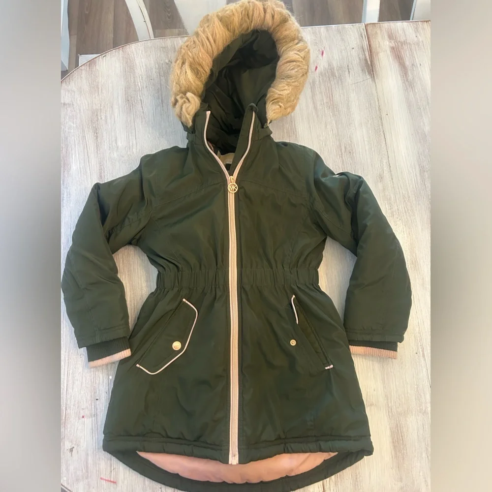 Michael Kors Dark Green Girls Size 8 Ski Jacket with Faux Fur Hood